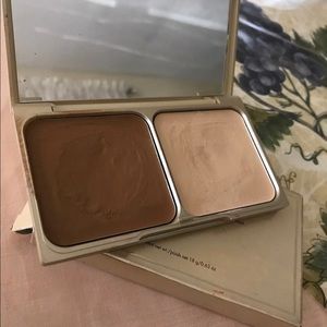 Stila highlight and shade